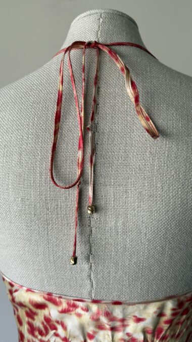 Roberto Cavalli Spring Summer SS 2000 runway vintage dress leopard print orange pink and white color on mannequin zoom on the back