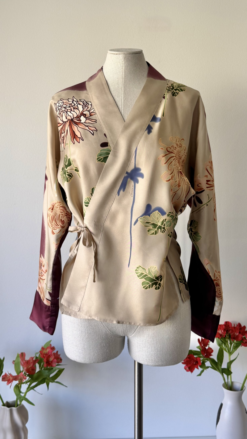 Gucci SS 2001 champagne beige and purple floral silk kimono top